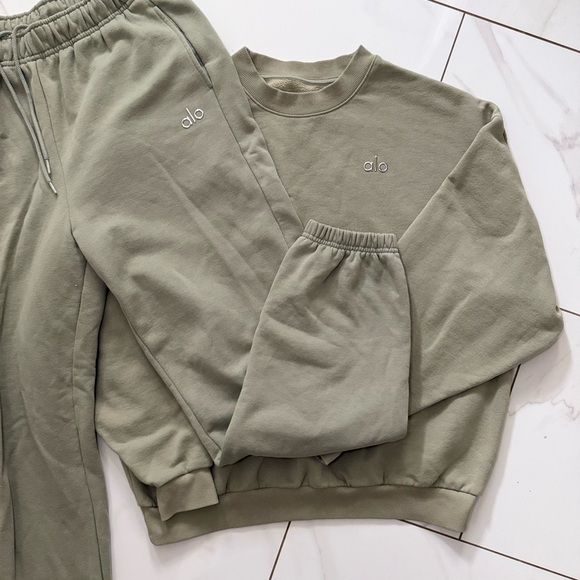 Alo Matching Sweat Set - Picture 3 of 7
